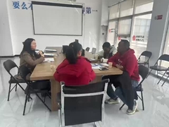 Le client visite l'usine